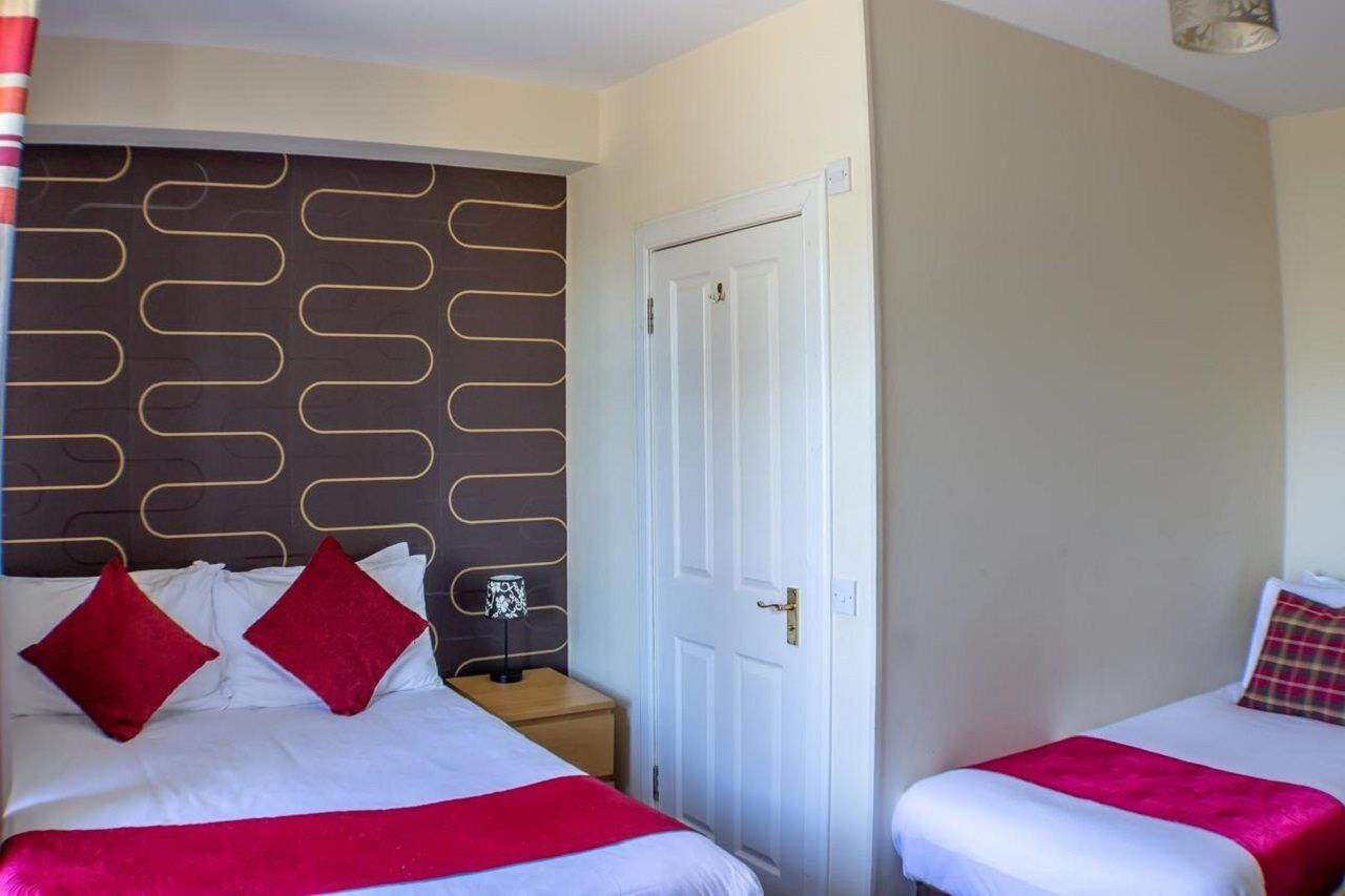 Oyo Braeriach Hotel, Highlands Scotland Ньютонмор Екстер'єр фото