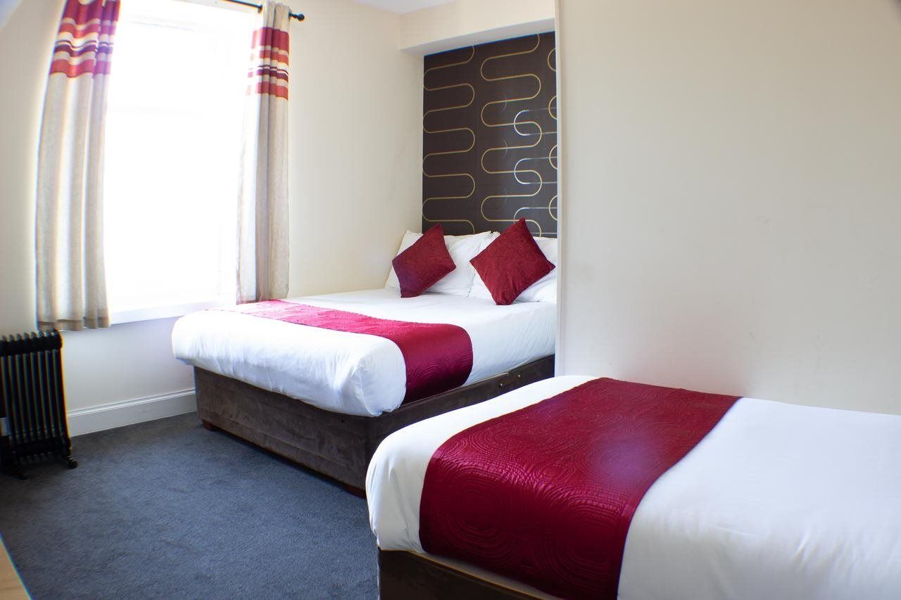 Oyo Braeriach Hotel, Highlands Scotland Ньютонмор Екстер'єр фото